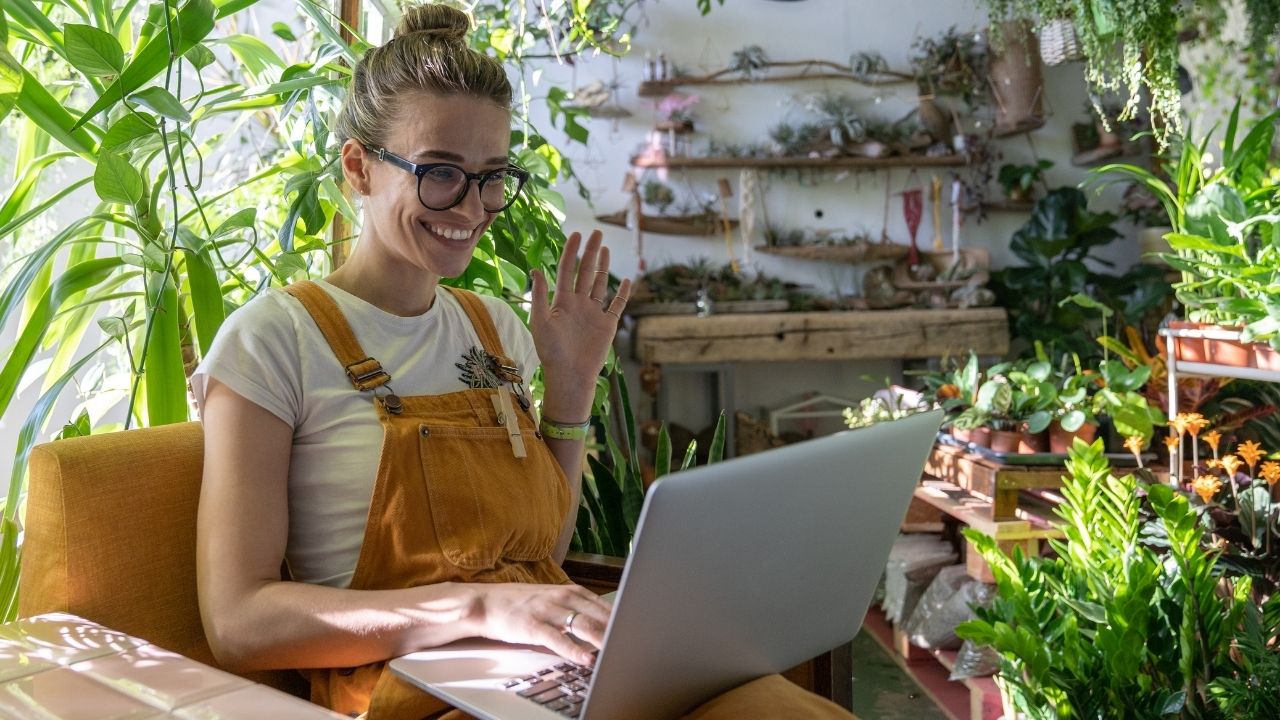 Top 10 Must-Have Garden Tools for Every Green Thumb